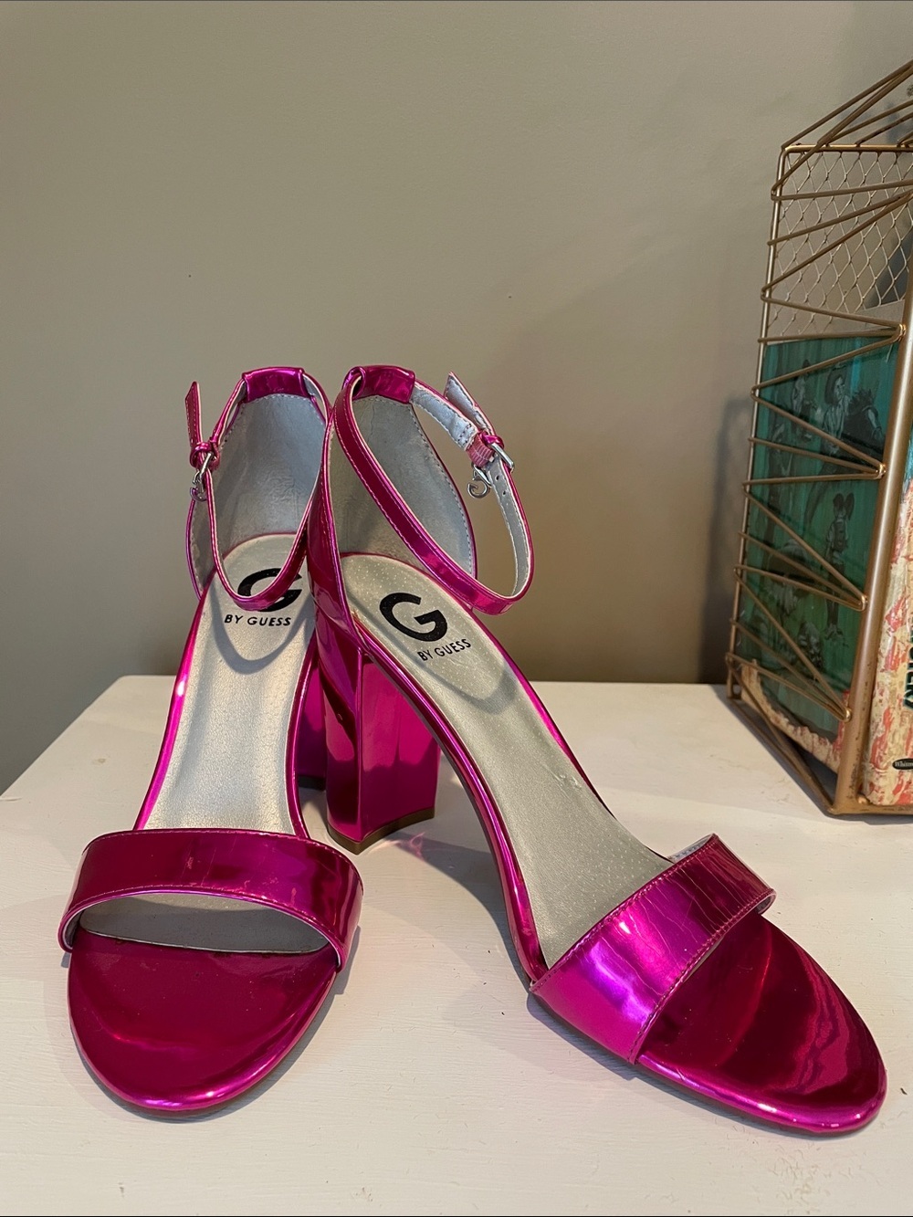 G by Guess Metallic Fuchsia Block Heel Sandals size 10
